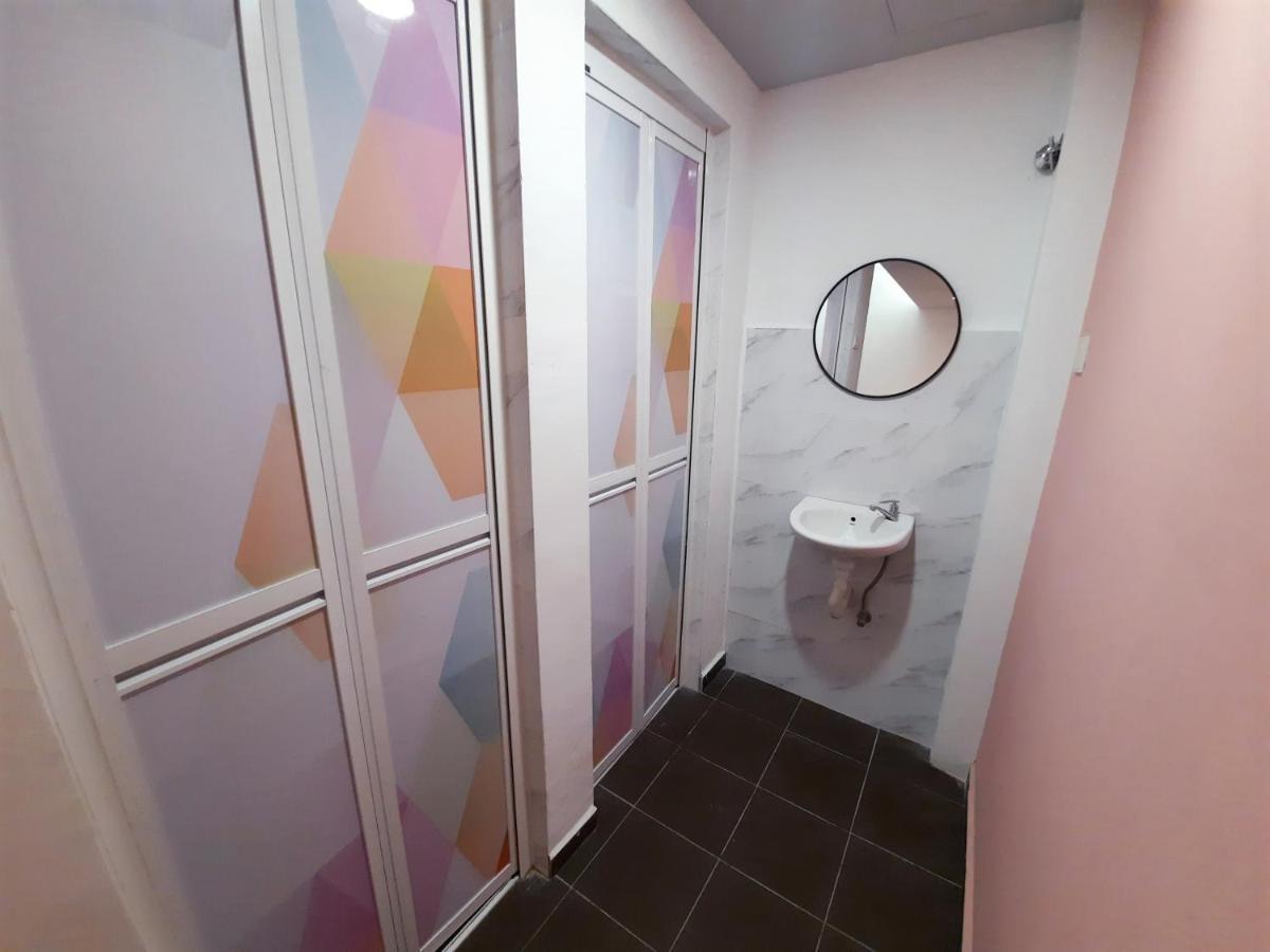 Good2Stay Budget Hotel L Lift L Coway Water L Wifi6 L Laundromat Malacca Room photo