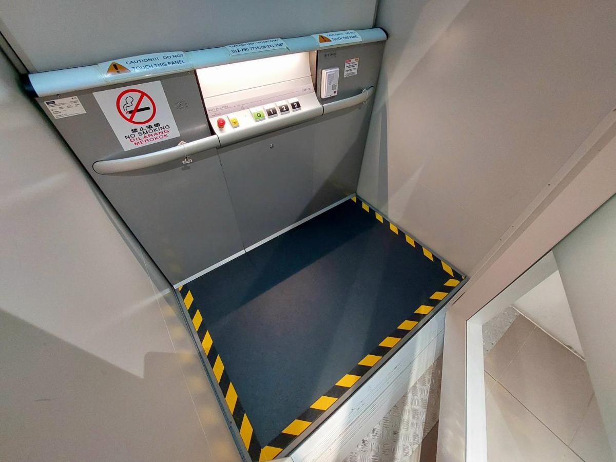 Good2Stay Budget Hotel L Lift L Coway Water L Wifi6 L Laundromat Malacca Exterior photo