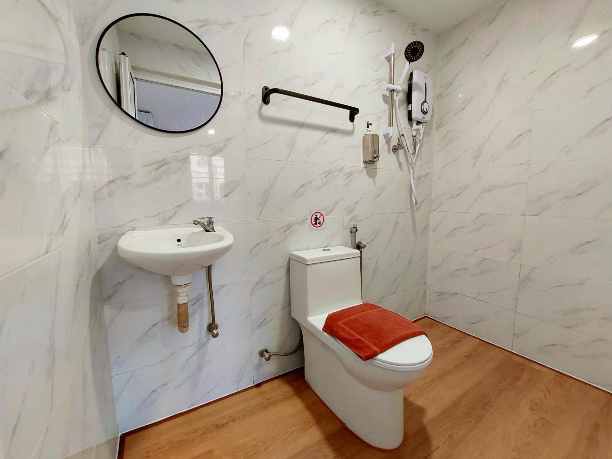 Good2Stay Budget Hotel L Lift L Coway Water L Wifi6 L Laundromat Malacca Room photo